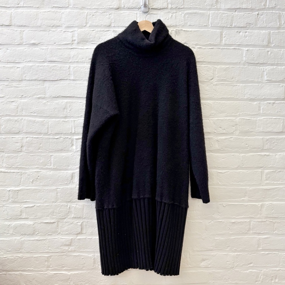 Eskandar || Cashmere Turtleneck Pleated Sweater Dress Tunic Boxy Black